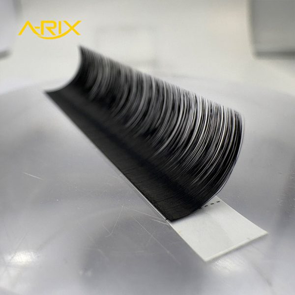 0.03-mega-volume-eyelash-extensions-no-glue-residue