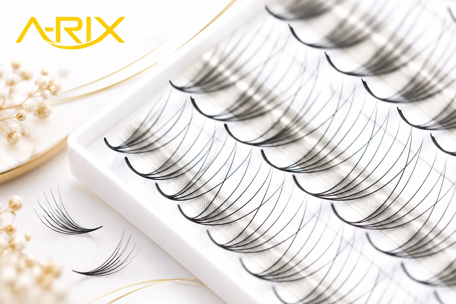 Handmade vs Premade Lash Fans How Salons Can Compare Speed, Control, and Cost